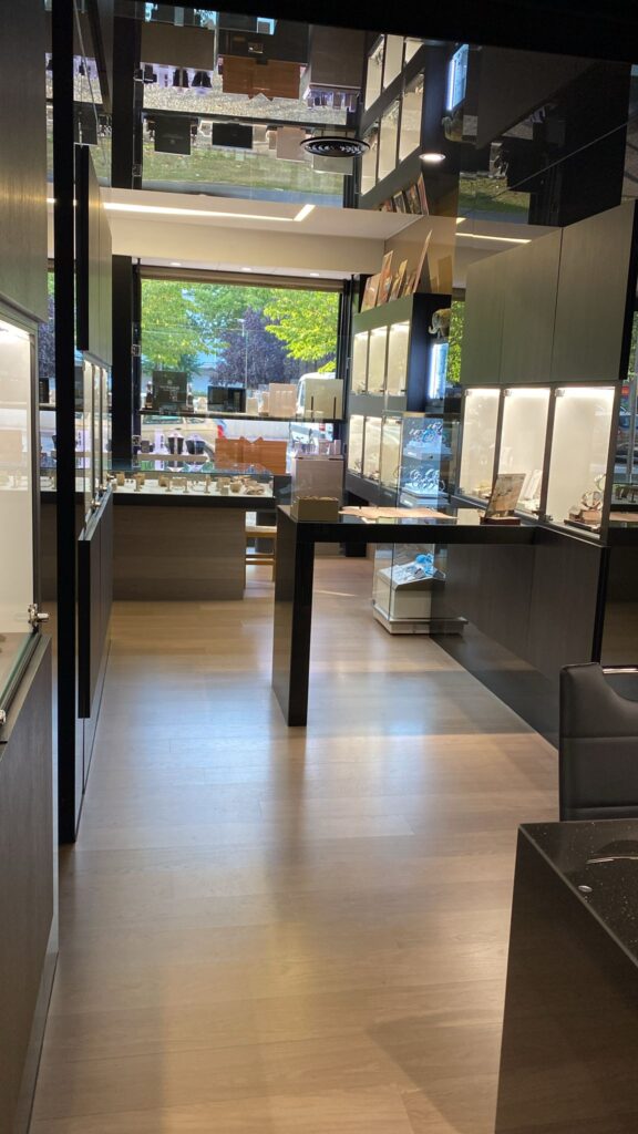 interior joyería Santi by Miro